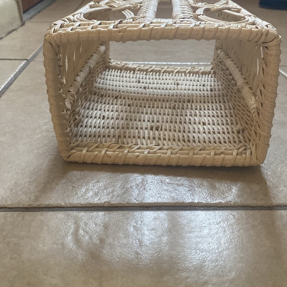 Vintage rattan tissue box holder - Picture 6 of 8